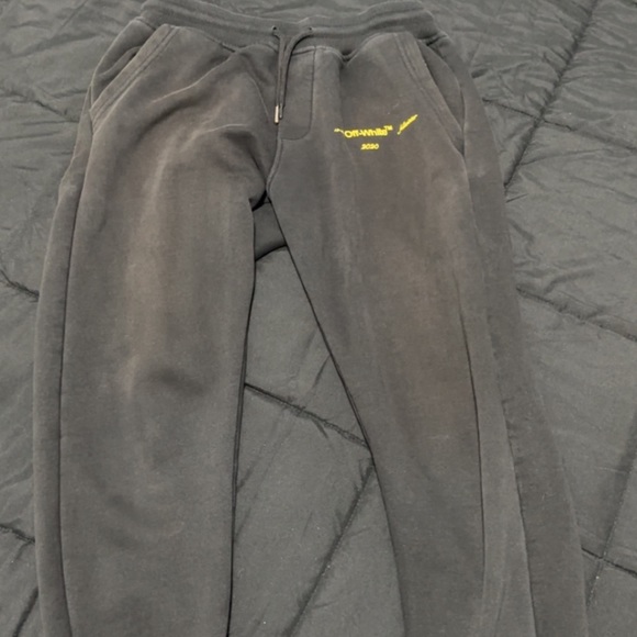 OFF WHITE JOGGERS